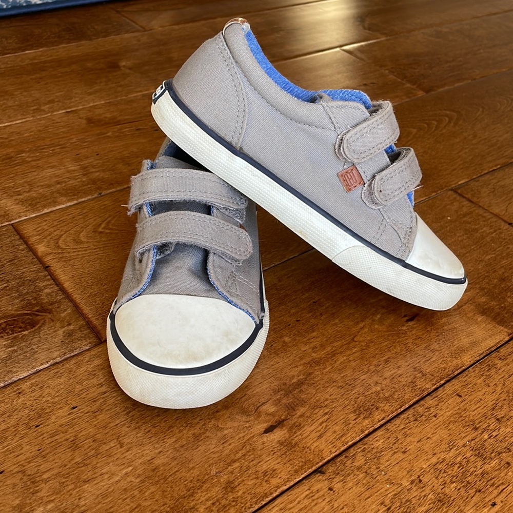 Tommy Hilfiger boys sneakers shoes